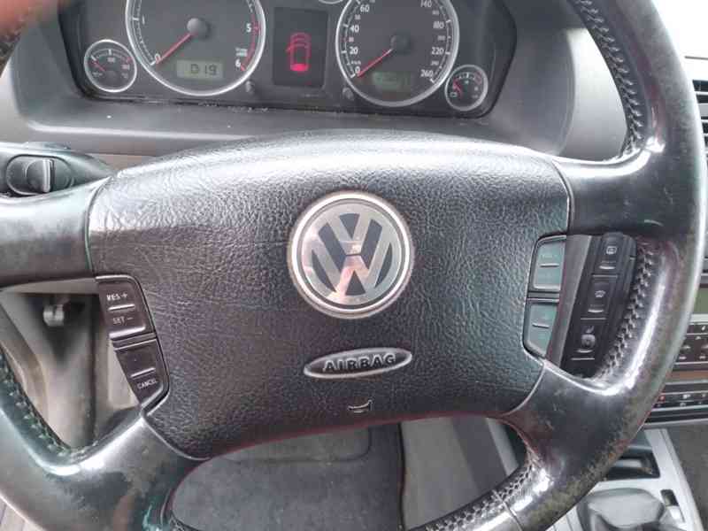 VOLKSWAGEN SHARAN 1.9 TDI 4 MOTION FAMILY ČR - foto 9