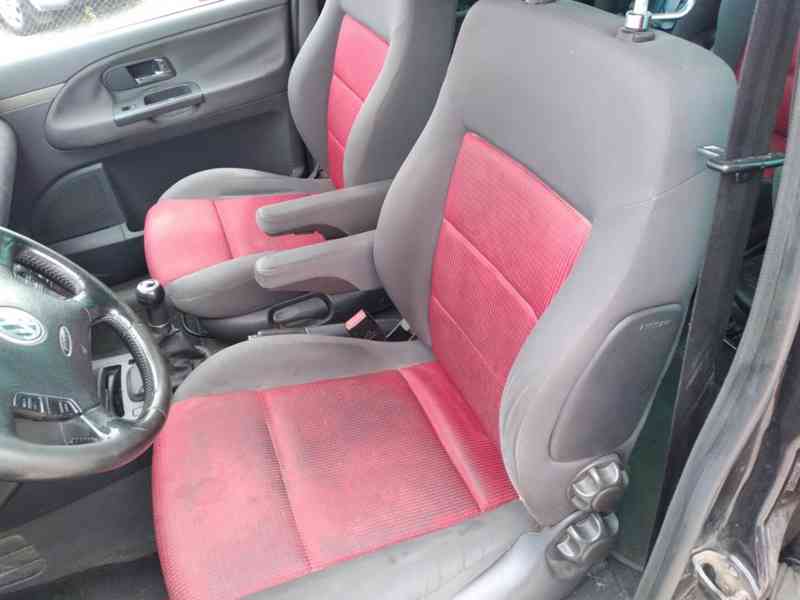 VOLKSWAGEN SHARAN 1.9 TDI 4 MOTION FAMILY ČR - foto 11