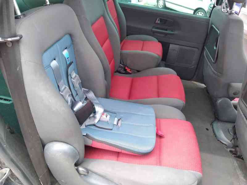 VOLKSWAGEN SHARAN 1.9 TDI 4 MOTION FAMILY ČR - foto 14