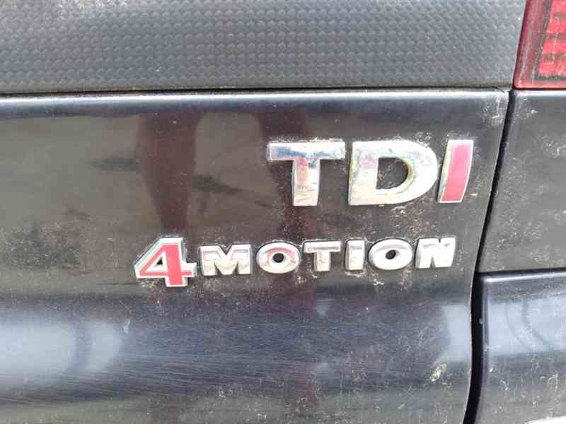 VOLKSWAGEN SHARAN 1.9 TDI 4 MOTION FAMILY ČR - foto 28