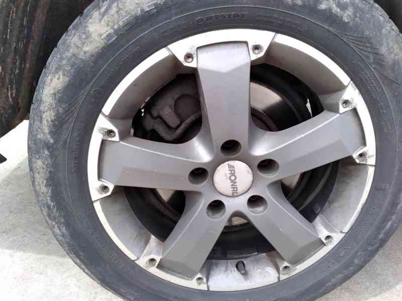VOLKSWAGEN SHARAN 1.9 TDI 4 MOTION FAMILY ČR - foto 34