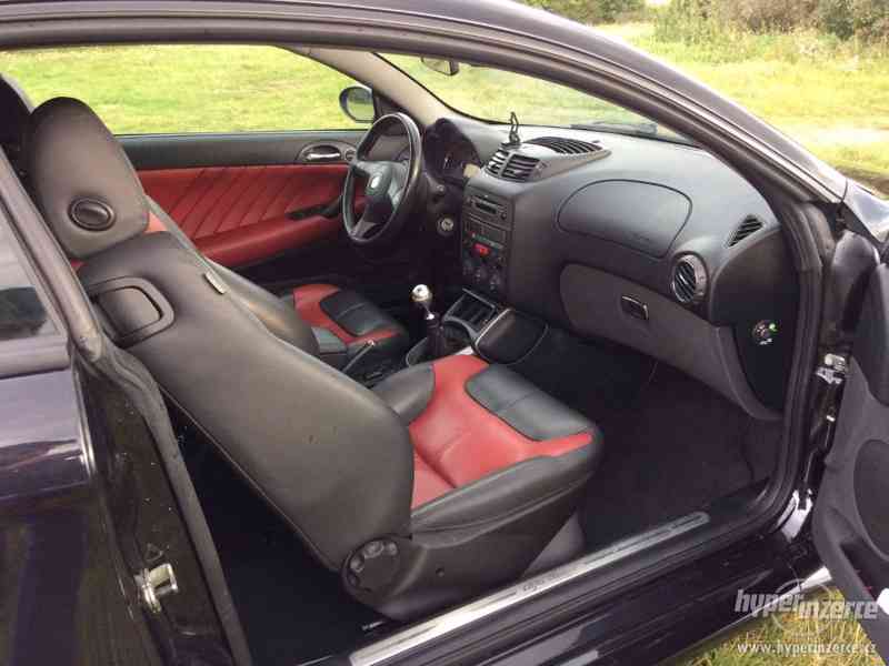 ALFA ROMEO GT 1.9 JTD CZ původ najeto poctivých 89tis - foto 10