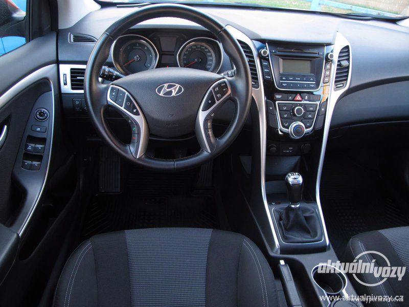 Hyundai i30 1.6, nafta, r.v. 2016 - foto 6