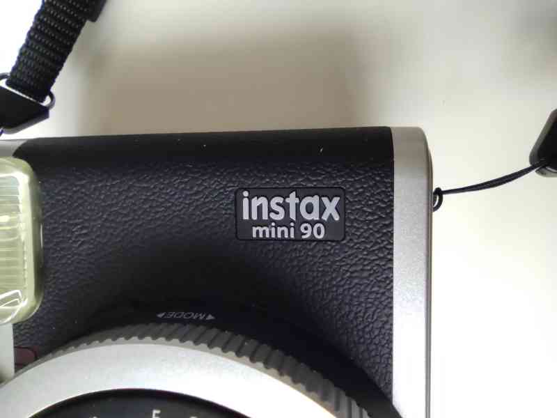 Fujifilm Instax Mini 90 Classic  - foto 2