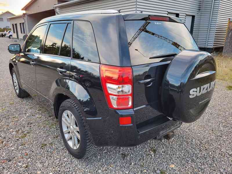 Suzuki Grand Vitara 2.0i Club benzín 103kw - foto 11