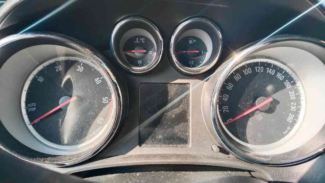 Opel Astra 1,6 - foto 9