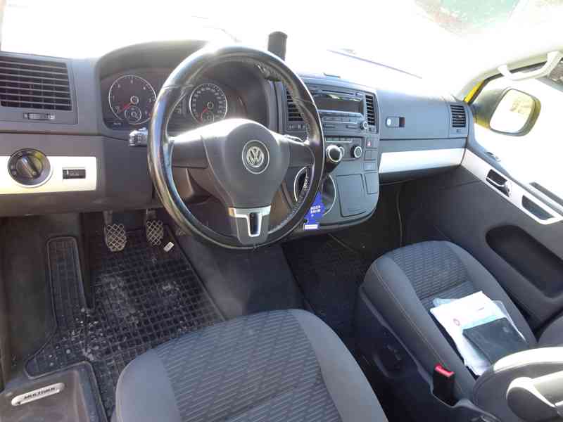 VW Multivan 2.0 TDI r.v.2015 2.Maj.serv.kníž.ČR - foto 5