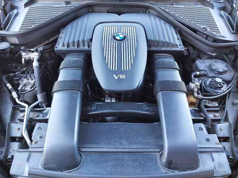 BMW X5 4,8   V8 - foto 3
