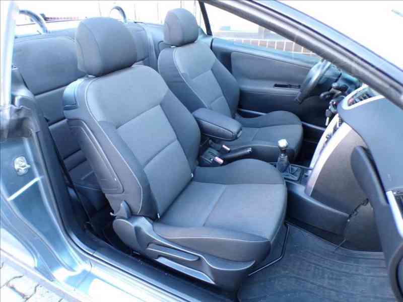 Peugeot 207 1,6 CC - foto 10