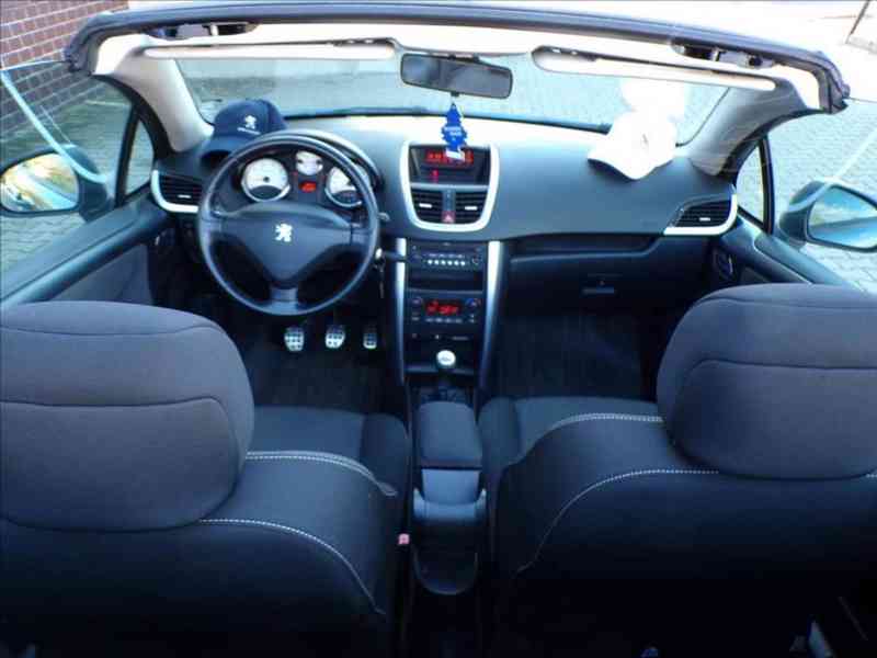 Peugeot 207 1,6 CC - foto 5