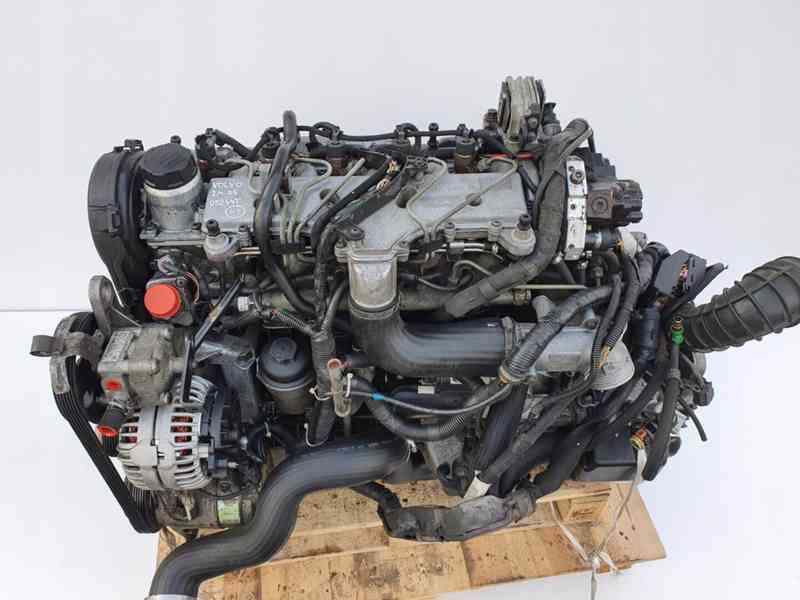 Motor D5244T - Volvo C30 C70 S40 V40 S60 V60 XC70  - foto 1