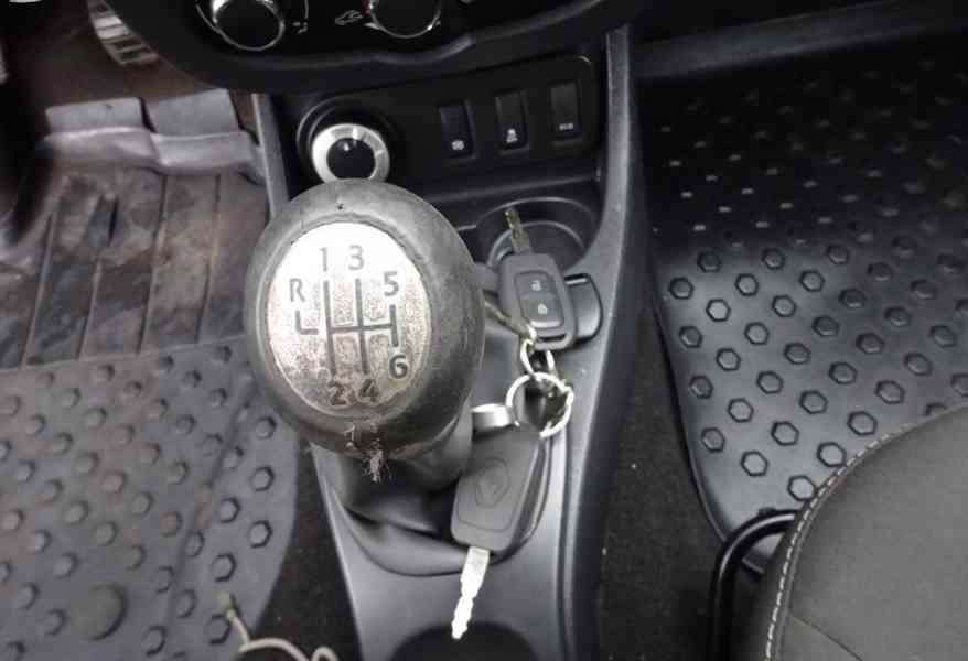 Dacia Duster, 1.5 DCI 4x4 (80 kw) Koup.ČR - foto 13