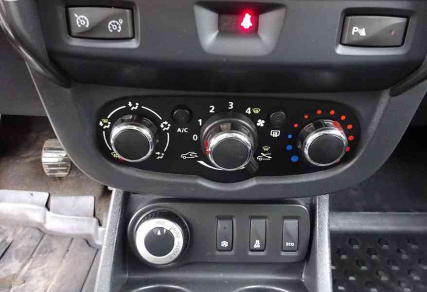 Dacia Duster, 1.5 DCI 4x4 (80 kw) Koup.ČR - foto 12