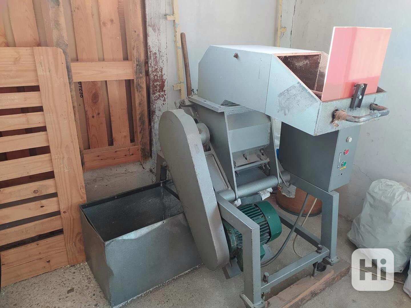 Drtič plastů LIDRUKOV NDPH-300 - foto 1