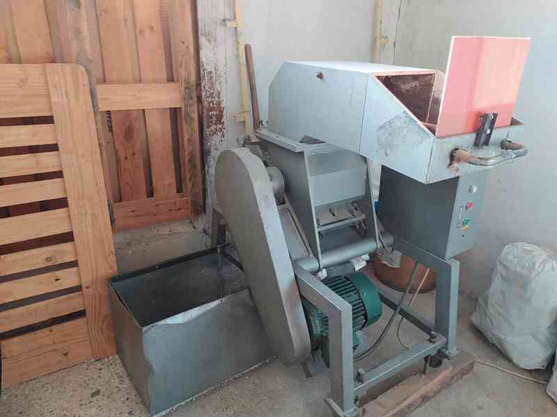 Drtič plastů LIDRUKOV NDPH-300 - foto 1