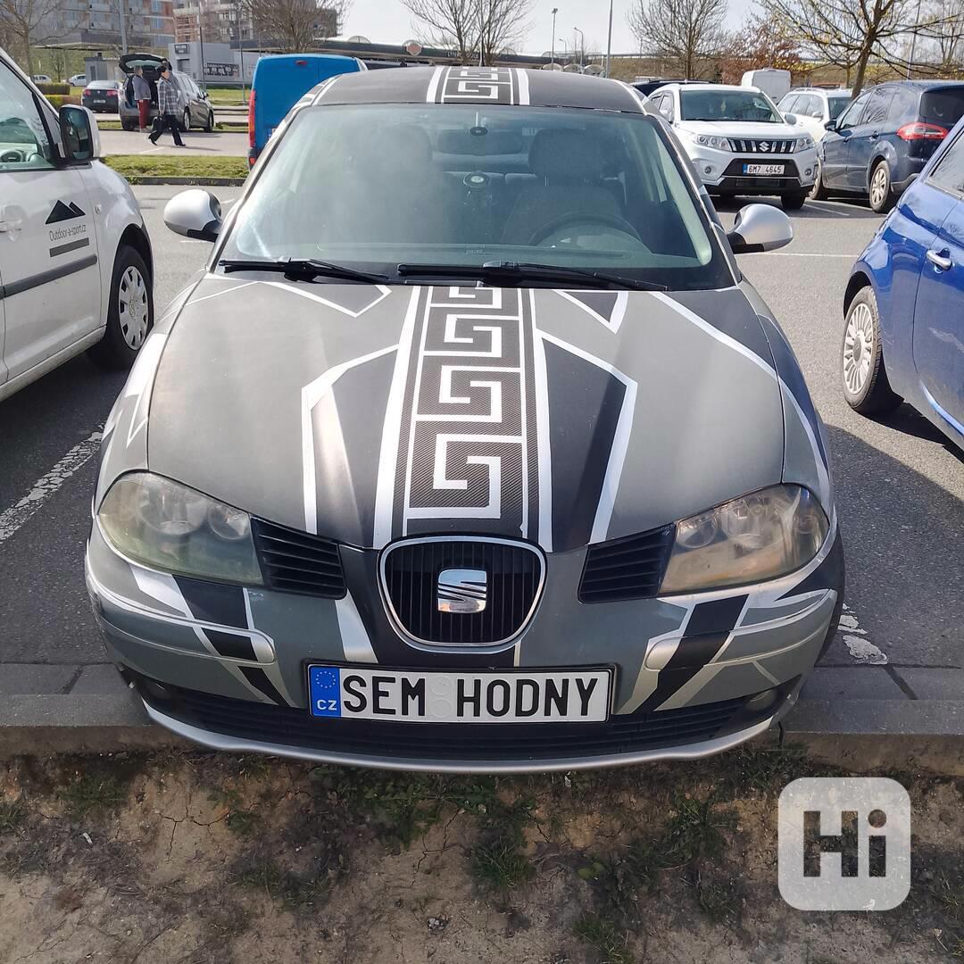 Seat Ibiza 1,4 TDi po STK, servisované - foto 1