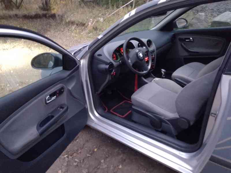 Seat Ibiza 1,4 TDi po STK, servisované - foto 7