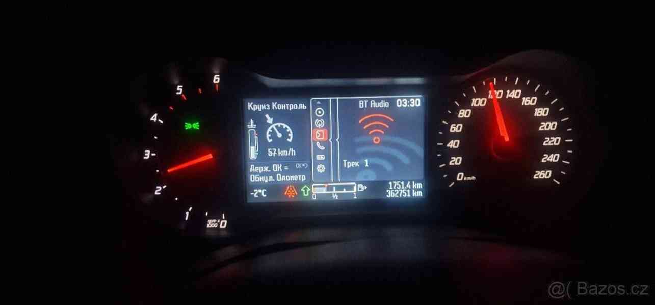 Ford Mondeo 2,0   mk4 - foto 3