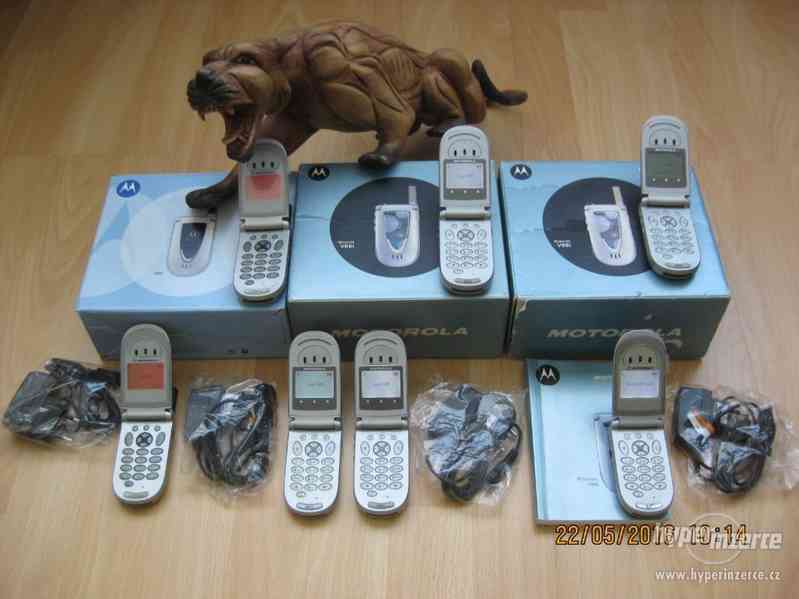 Motorola V66/V66i - mobilní telefony z r.2001 od 100Kč - foto 3