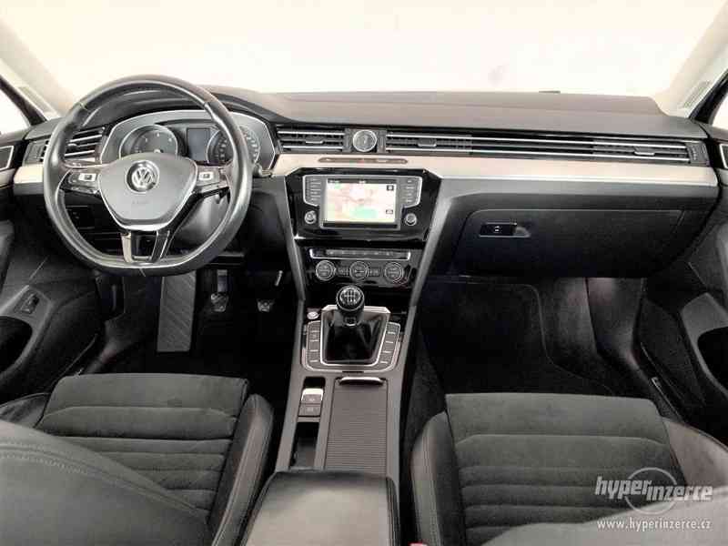 VW Passat B8 Highline 2.0TDi, Full Led, ACC, DPH, 2015 - foto 9