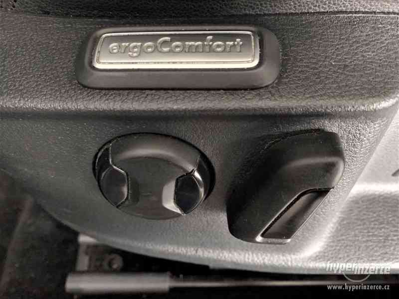 VW Passat B8 Highline 2.0TDi, Full Led, ACC, DPH, 2015 - foto 18