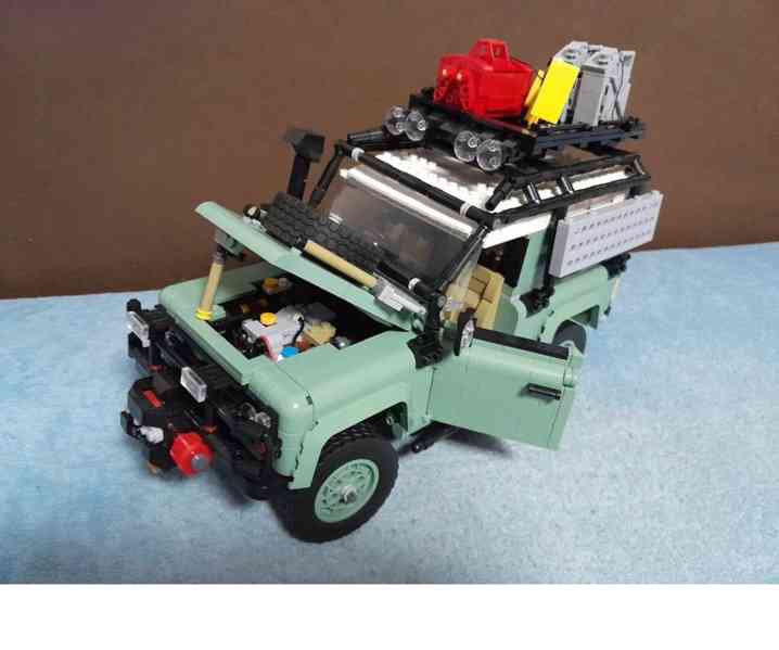 Land Rover Defender LEGO - foto 5