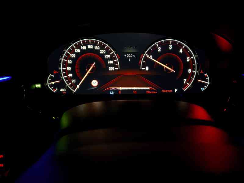 BMW 530i xDrive Luxury | HUD | 360° | Night Vision - foto 19
