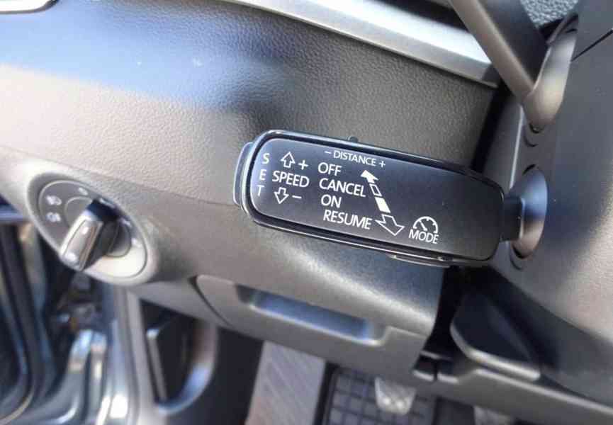 Škoda Karoq, 1,0 TSI (83 KW) STK-8/2028 - foto 11