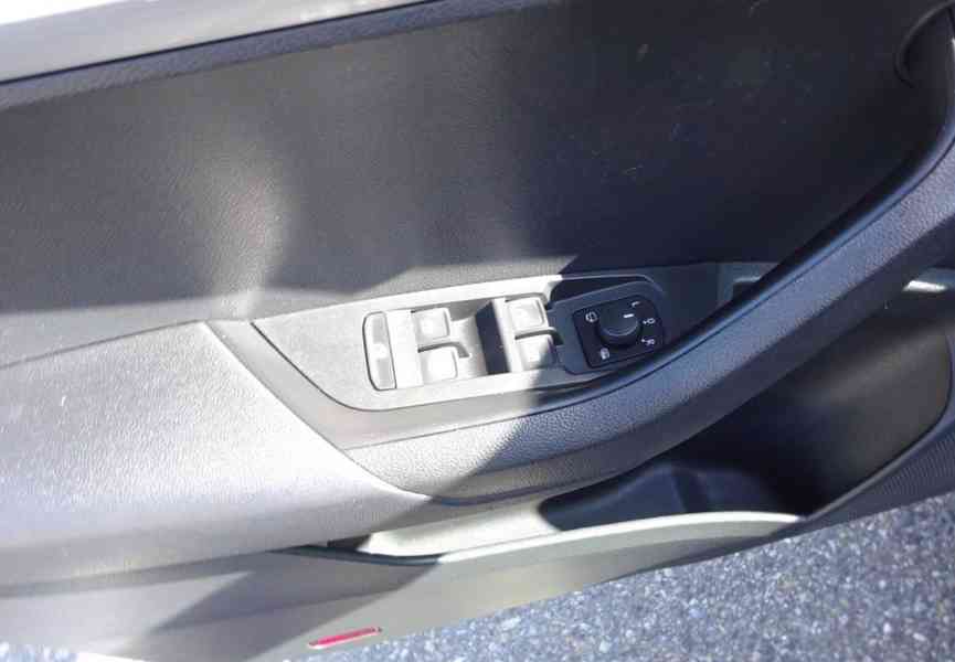 Škoda Karoq, 1,0 TSI (83 KW) STK-8/2028 - foto 6