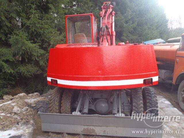 Prodám kolový otočný bagr O&K NH4 s rotátorem a drapákem - foto 5
