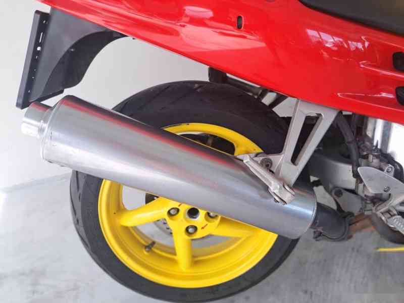 Honda VFR 750F - foto 15