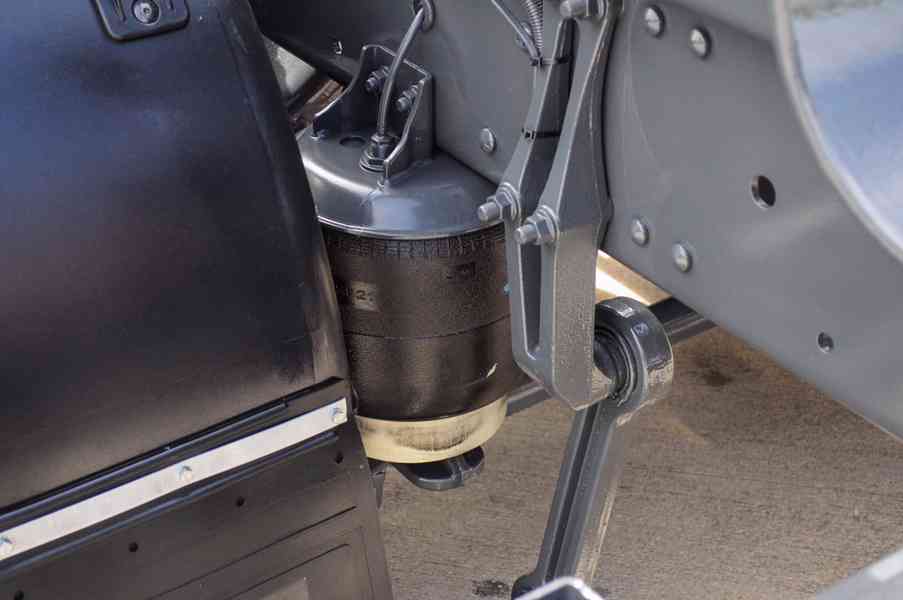 MERCEDES-BENZ AXOR 1833 - HÁKOVÝ NOSIČ KONTEJNERŮ MEILLER - foto 33