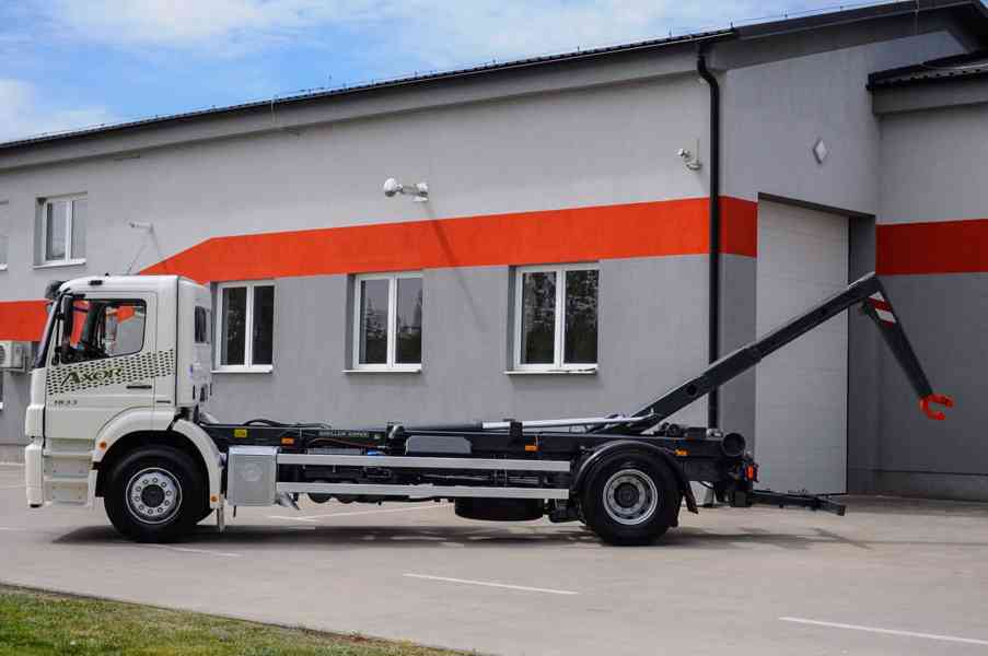 MERCEDES-BENZ AXOR 1833 - HÁKOVÝ NOSIČ KONTEJNERŮ MEILLER - foto 110