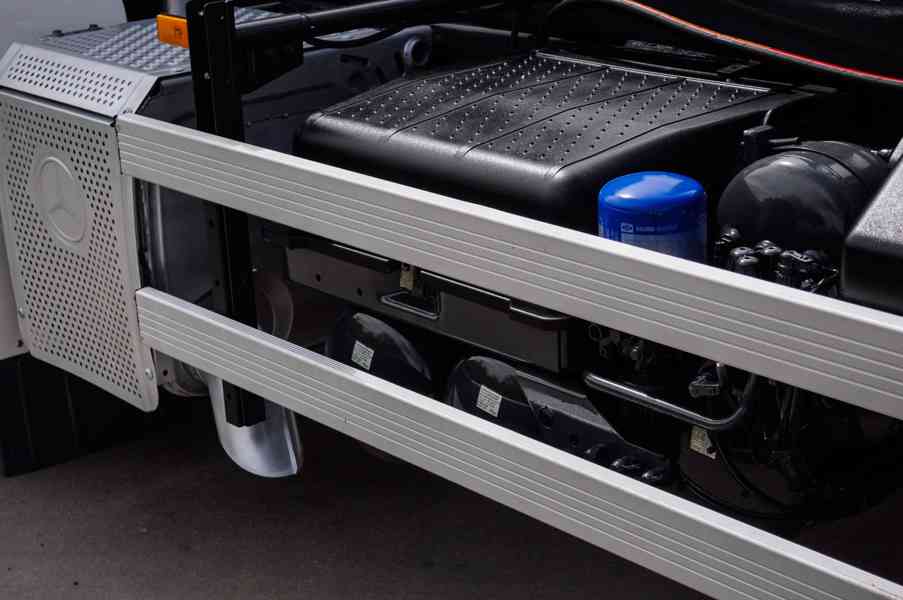 MERCEDES-BENZ AXOR 1833 - HÁKOVÝ NOSIČ KONTEJNERŮ MEILLER - foto 42