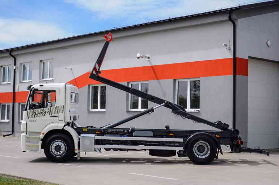 MERCEDES-BENZ AXOR 1833 - HÁKOVÝ NOSIČ KONTEJNERŮ MEILLER - foto 98