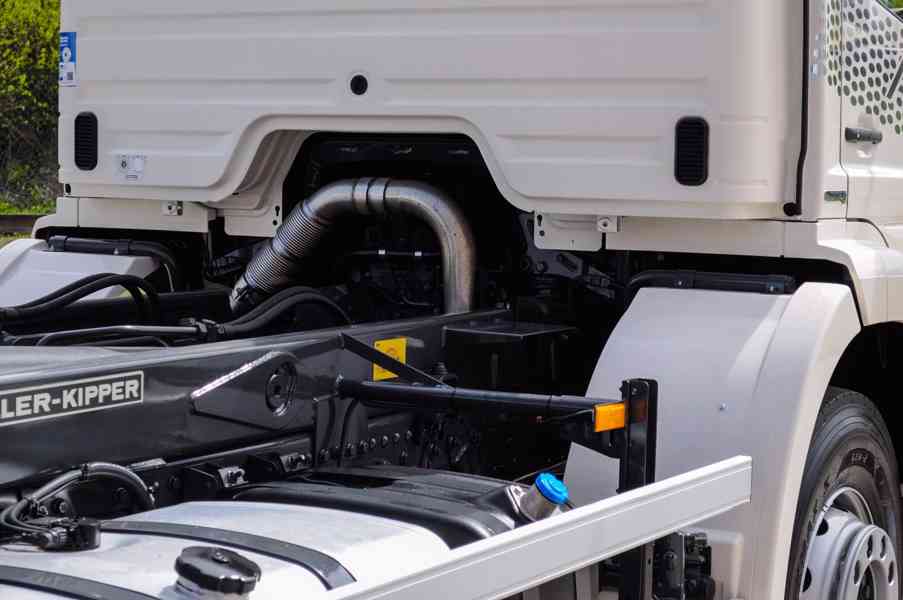 MERCEDES-BENZ AXOR 1833 - HÁKOVÝ NOSIČ KONTEJNERŮ MEILLER - foto 19