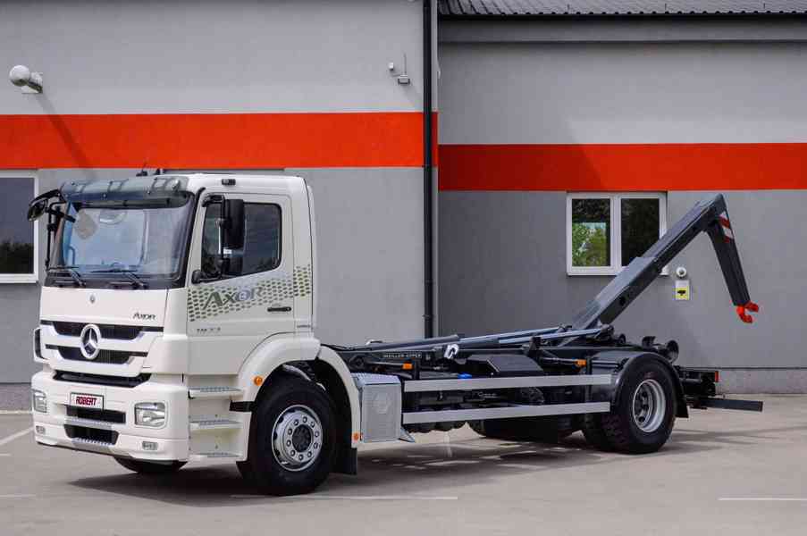 MERCEDES-BENZ AXOR 1833 - HÁKOVÝ NOSIČ KONTEJNERŮ MEILLER - foto 111