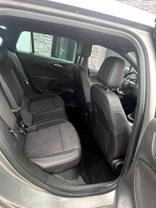 Opel Astra Sports Tourer BiTurbo 118kW - foto 13