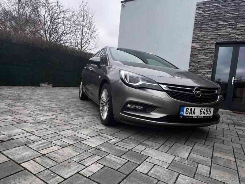 Opel Astra Sports Tourer BiTurbo 118kW - foto 6