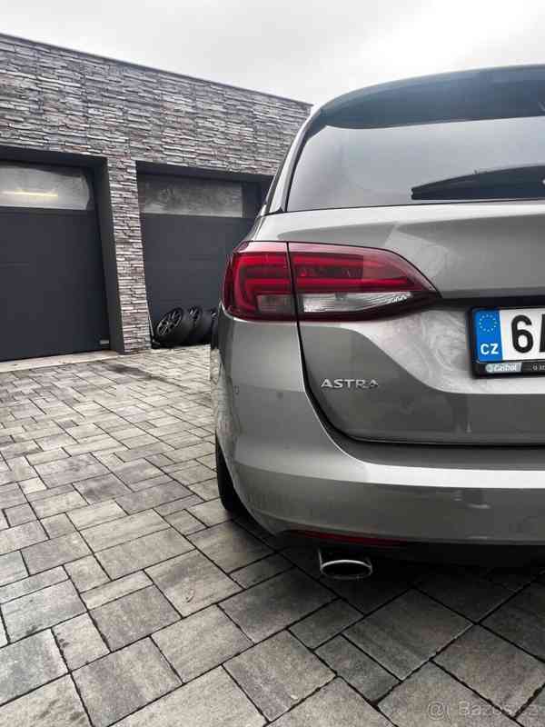 Opel Astra Sports Tourer BiTurbo 118kW - foto 7