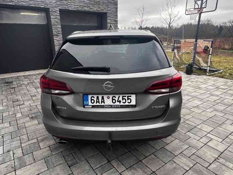 Opel Astra Sports Tourer BiTurbo 118kW - foto 5