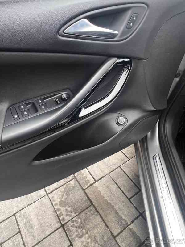 Opel Astra Sports Tourer BiTurbo 118kW - foto 14