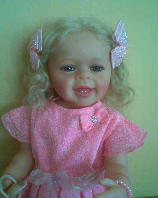 Nová nádherná panenka - foto 2