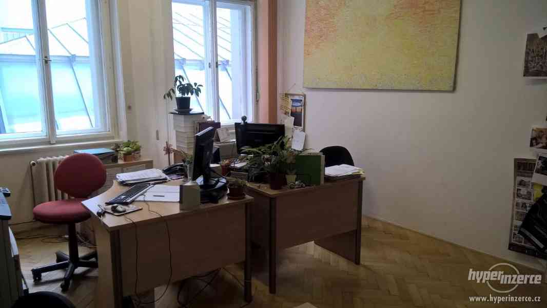 Nabídka sdílení zařízené kanceláře v centru Prahy - foto 1