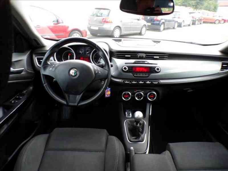 Alfa Romeo Giulietta 1,4 T 120 - foto 5