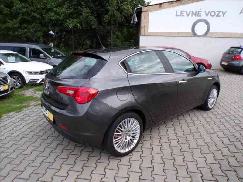 Alfa Romeo Giulietta 1,4 T 120 - foto 4