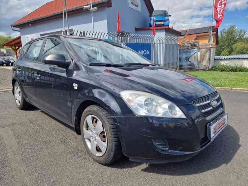 Kia Cee´d, 1,6 CRDi 84kW, 1. MAJITEL - foto 7
