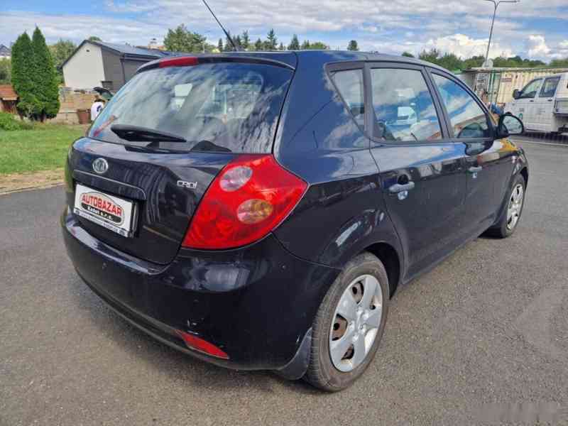 Kia Cee´d, 1,6 CRDi 84kW, 1. MAJITEL - foto 5
