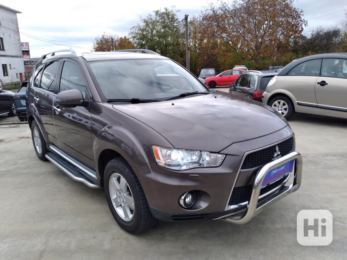 MITSUBISHI OUTLANDER 2.2 DI-D AWD AT 7 MÍST - foto 1