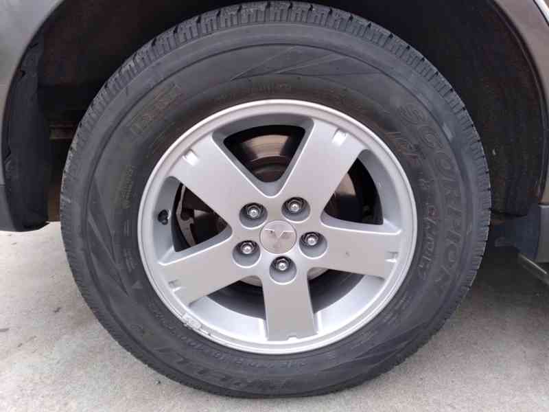 MITSUBISHI OUTLANDER 2.2 DI-D AWD AT 7 MÍST - foto 49